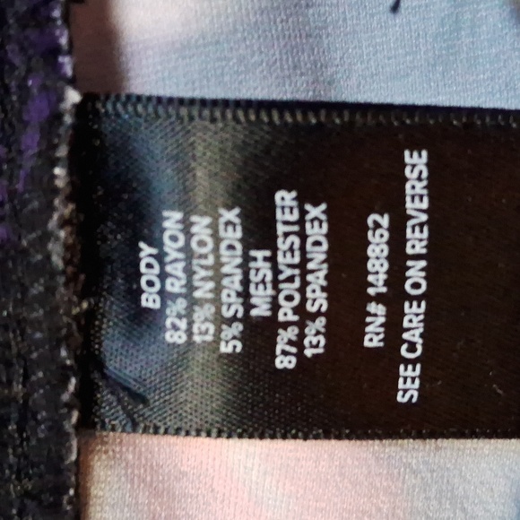 Torrid pixie woman's size 2R slip on pants with front pockets - Picture 5 of 5